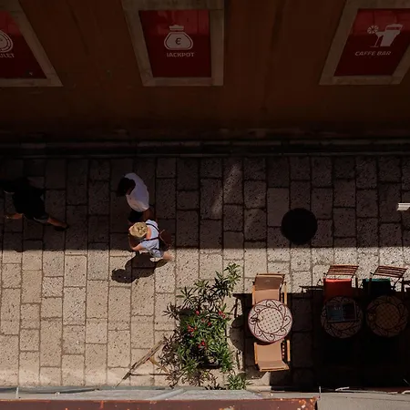 Arsenal ゲストハウス 3*