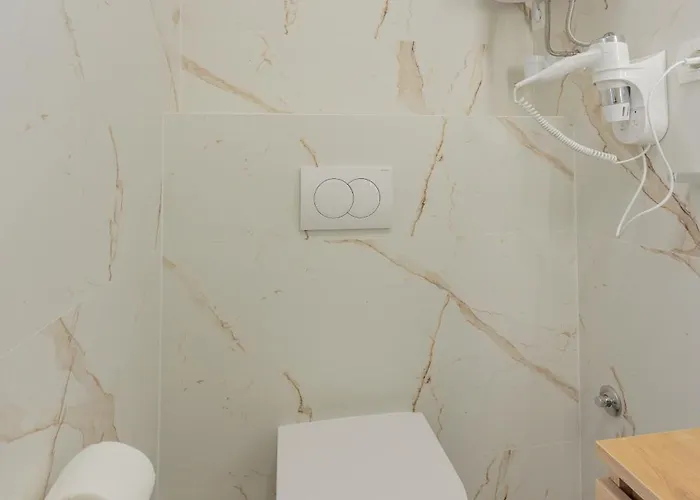 Arsenal بيت ضيافة زادار